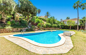 Amazing home in Calahonda with Outdoor swimming pool, WiFi and 4 Bedrooms